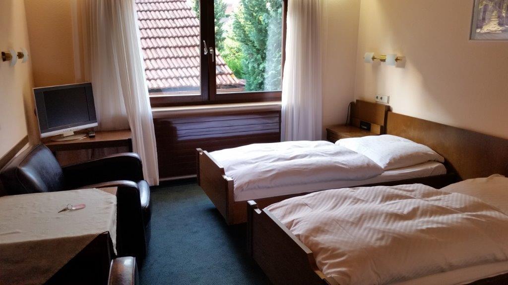 Pension Laas Ostfildern Exteriér fotografie